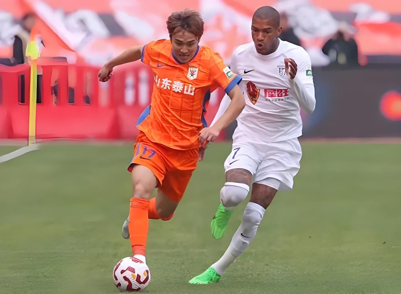 传闻球队计划大换血，引发球迷热议，众人猜测纷纷的简单介绍