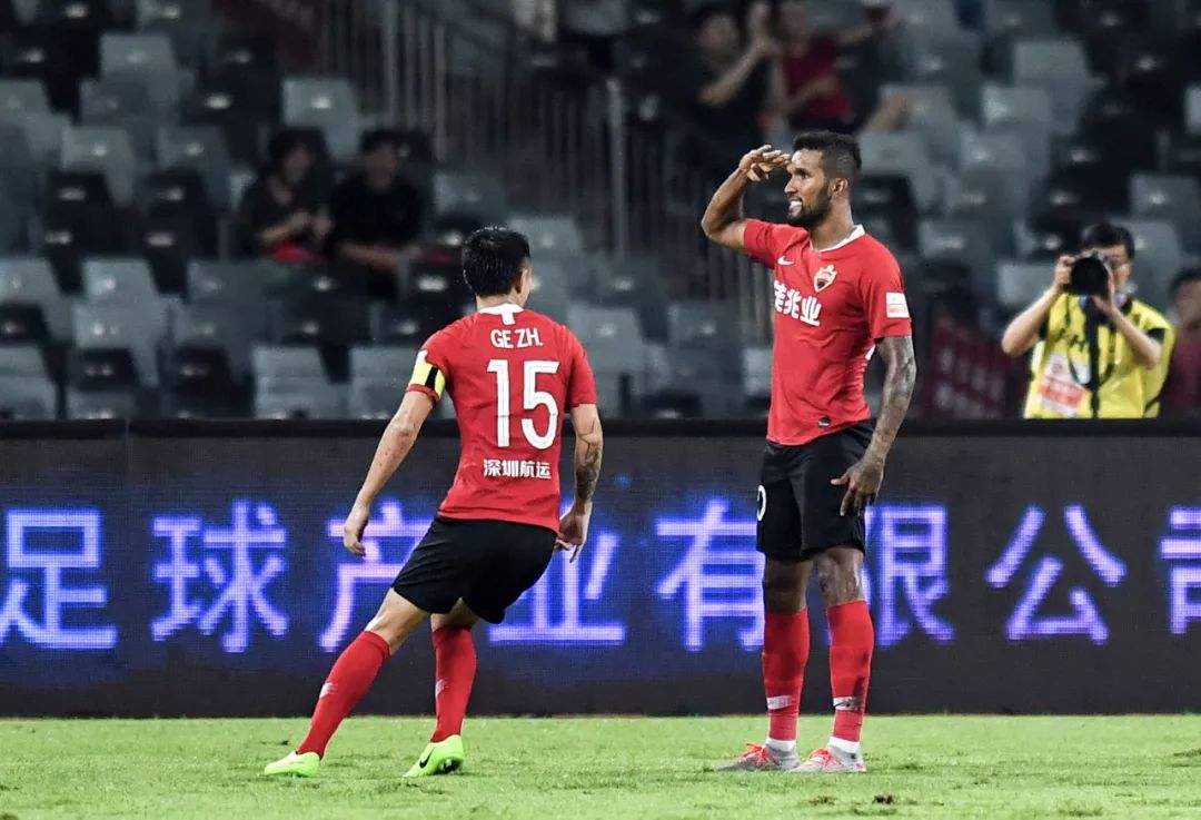 广州富力坚守保级线，追求胜利的简单介绍