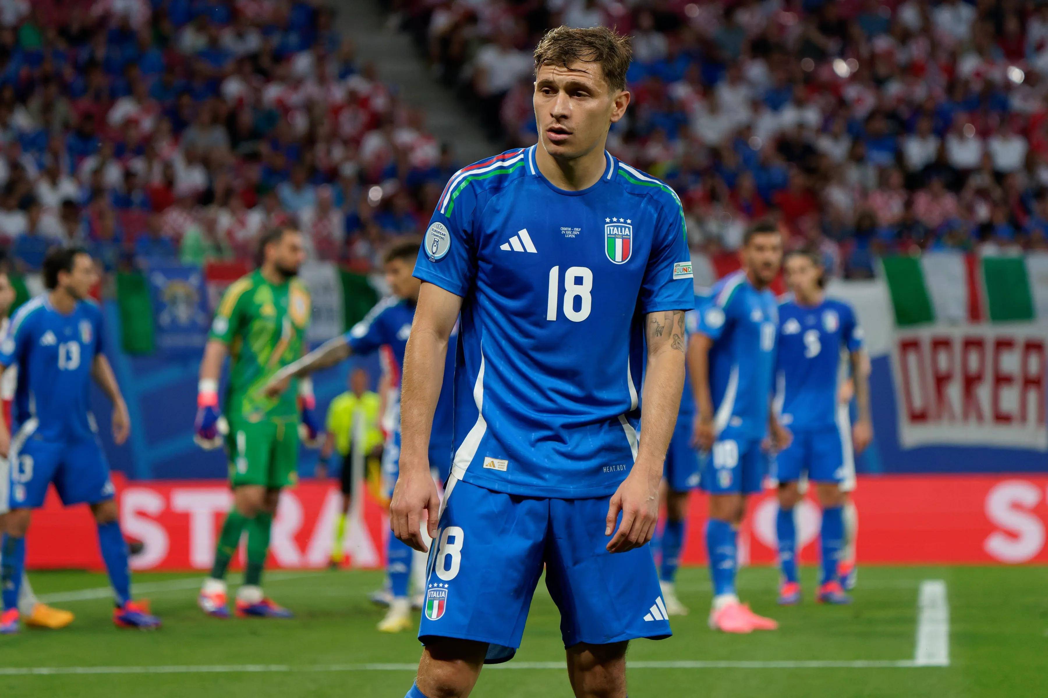 九游娱乐官方-意大利足球赛事中的精彩瞬间无法挡!