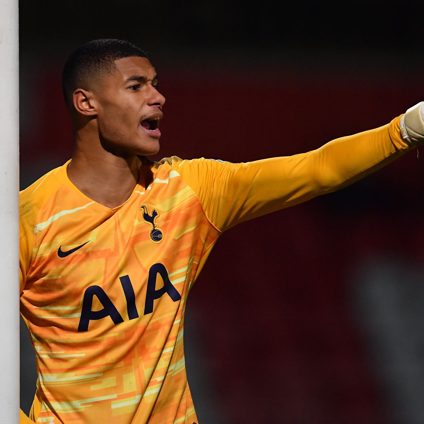 九游体育官方入口-热刺门将出色扑救:零封对手迎来好评