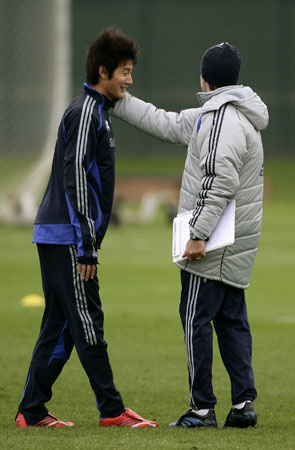 包含狂人主教练训练场上指导入微,工作细致的词条 包含狂人主教练训练场上指导入微,工作细致的词条