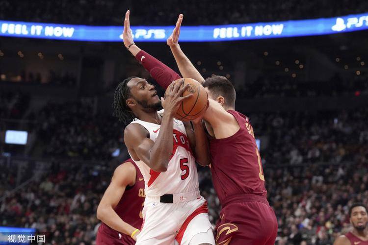 猛龙狂胜魔术,西亚卡姆砍下全队最高25分 猛龙狂胜魔术,西亚卡姆砍下全队最高25分