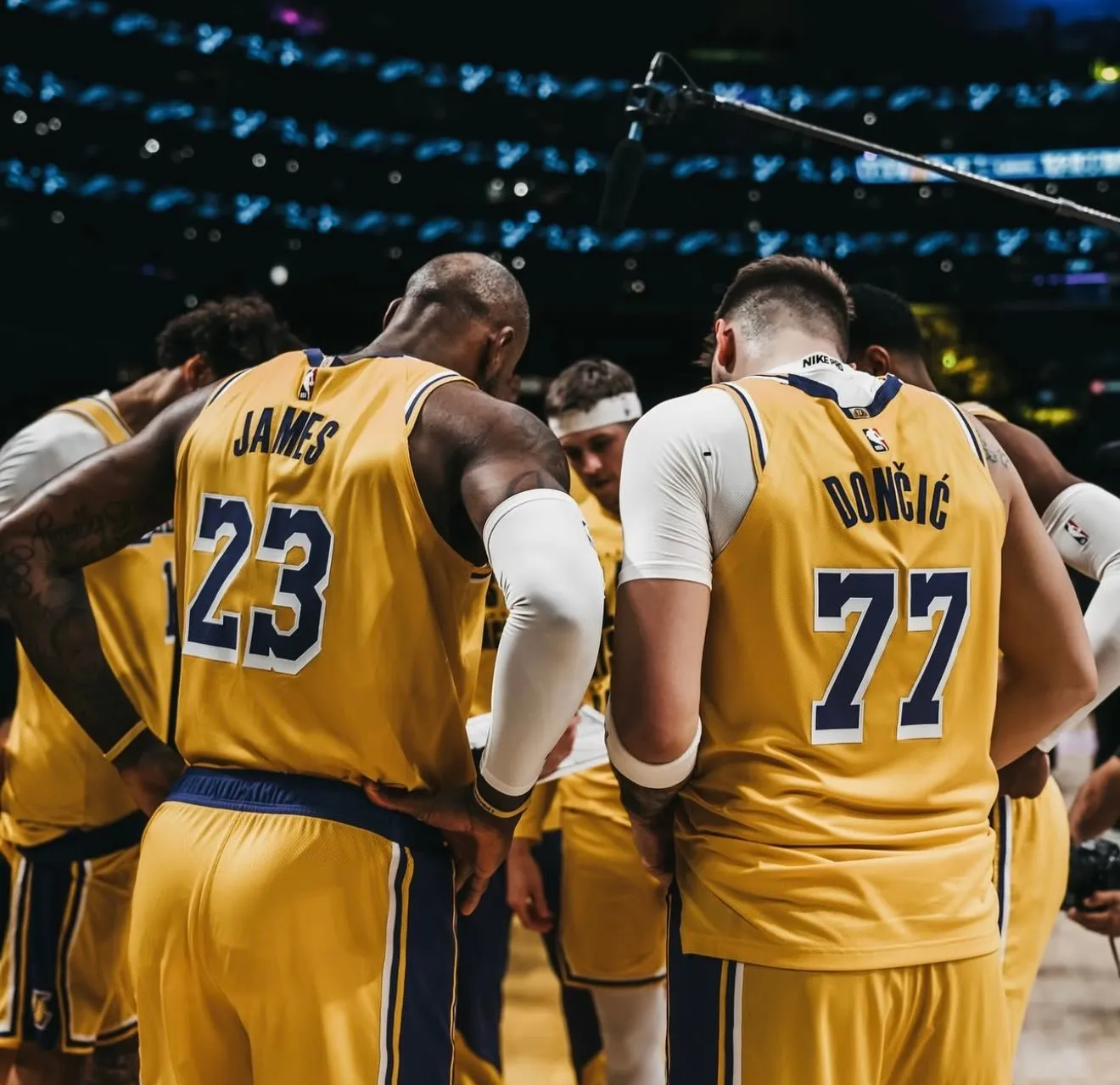 黄蜂主场负于猛龙,球队是否还可逆转落后局面? 黄蜂主场负于猛龙,球队是否还可逆转落后局面?