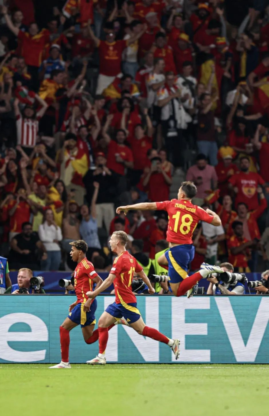 荷兰横扫英格兰,罗德里关键制胜 荷兰横扫英格兰,罗德里关键制胜