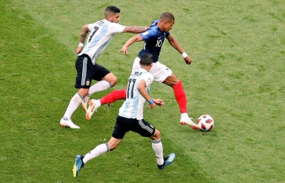 法国队碾压德国队,李梓嘉高光表现的简单介绍 法国队碾压德国队,李梓嘉高光表现的简单介绍