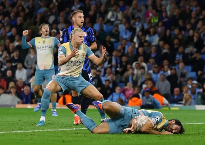 包含葡萄牙碾压国际米兰，哈兰德带队取胜的词条