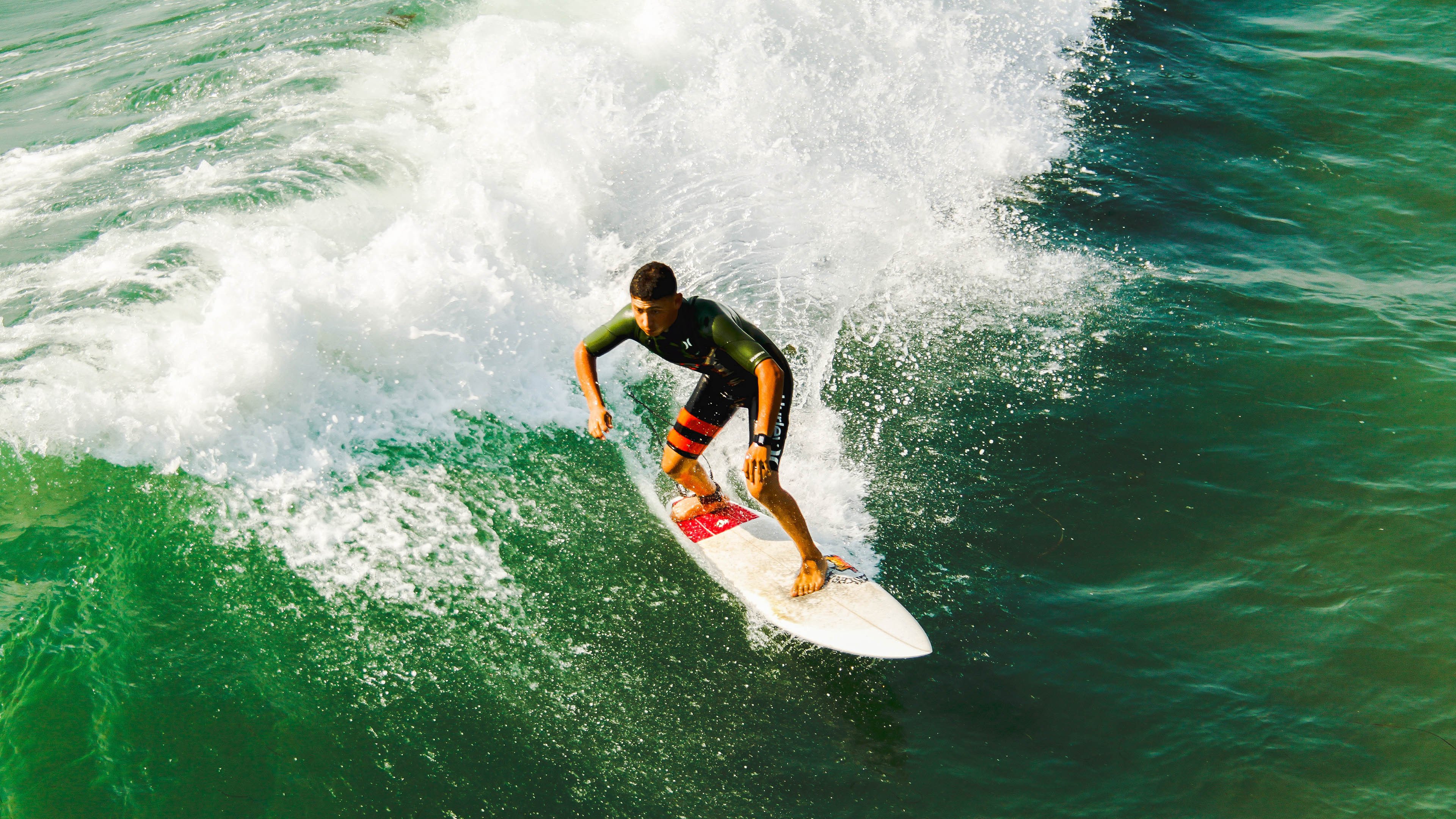 绿茵场上的单骑救主,佩德里爆发助瑞士生死战取胜墨西哥